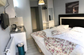 Гостиница Taksim Square Seven Residence  Стамбул